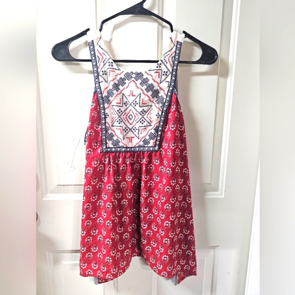 Red, white and blue womans shirt